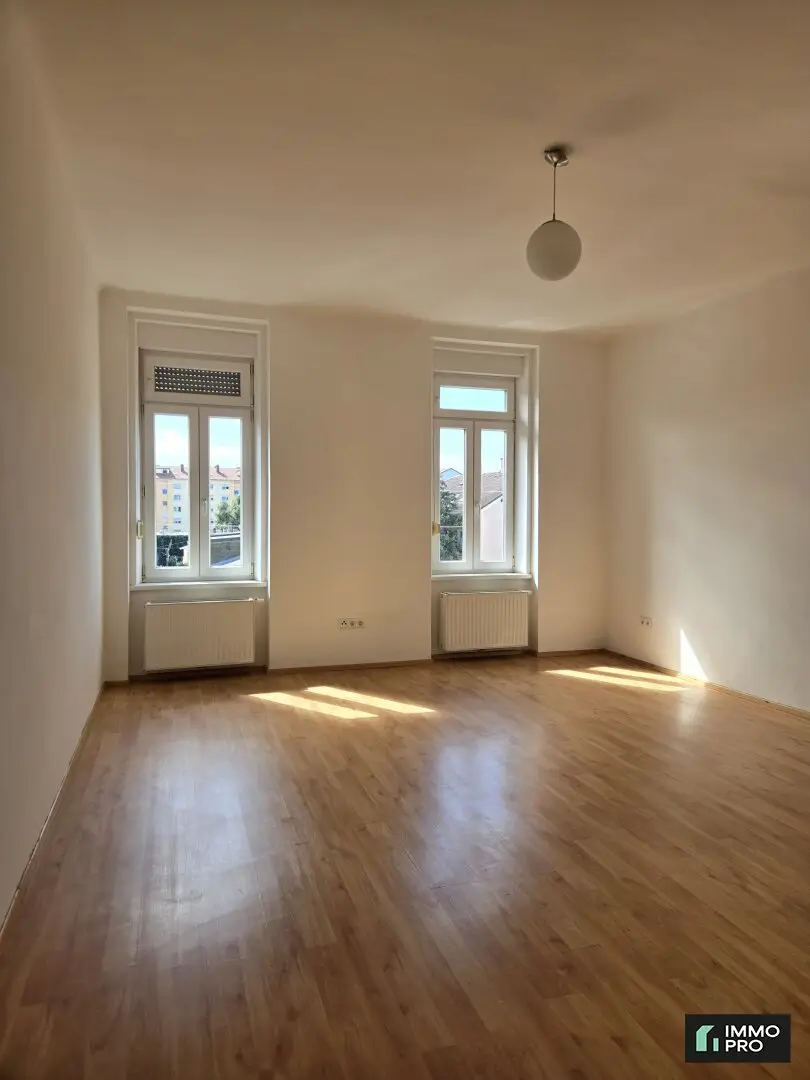 Zentrale 2-Zimmer-Wohnung mit Balkon