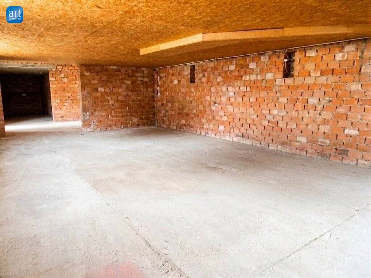Große Lagerfläche ca.190m² im EG in 4760 Raab zu mieten !