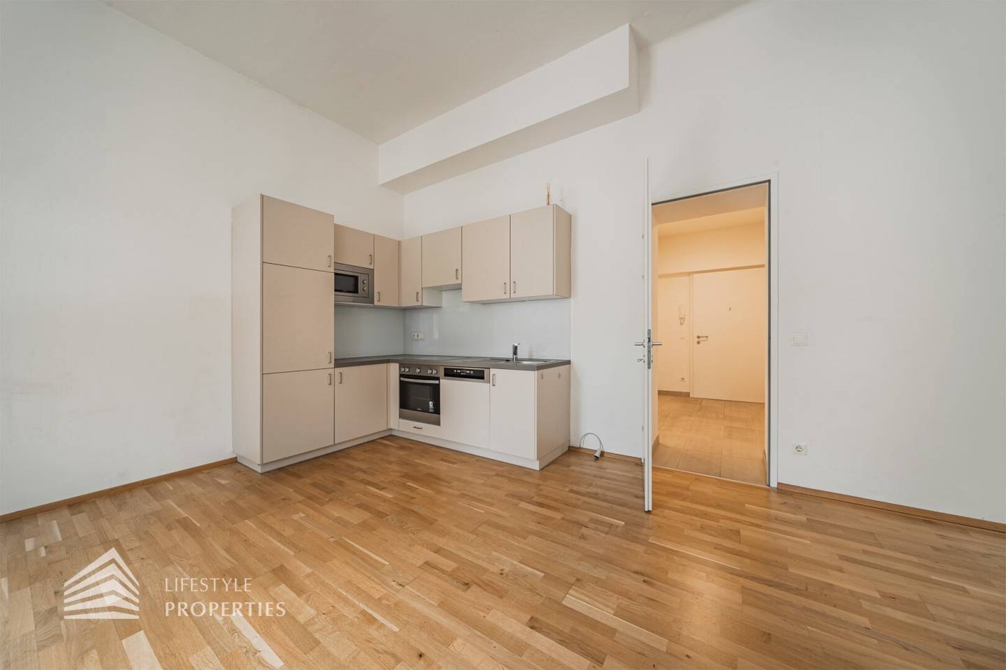 Beautiful 2-room apartment near Steiner Tor