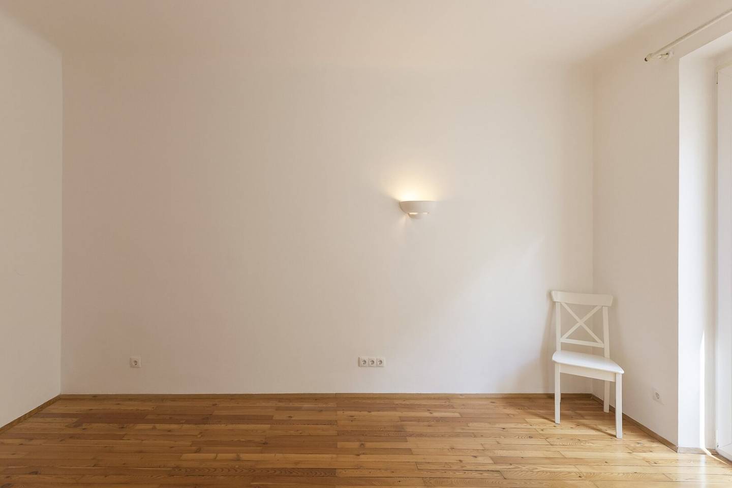 Charmante Drei-Zimmer-Wohnung mit Balkon nächst Albertina