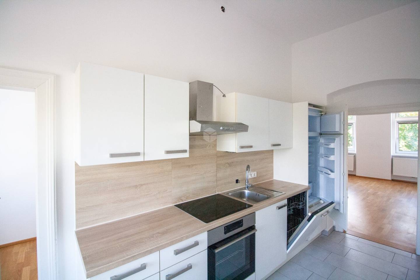 Charming 3-room apartment in Mödling with mountain view