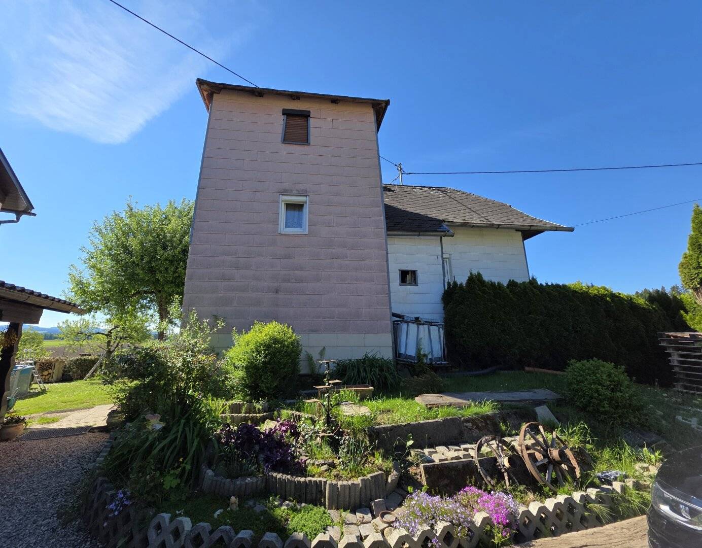 Handyman house for bargain hunters