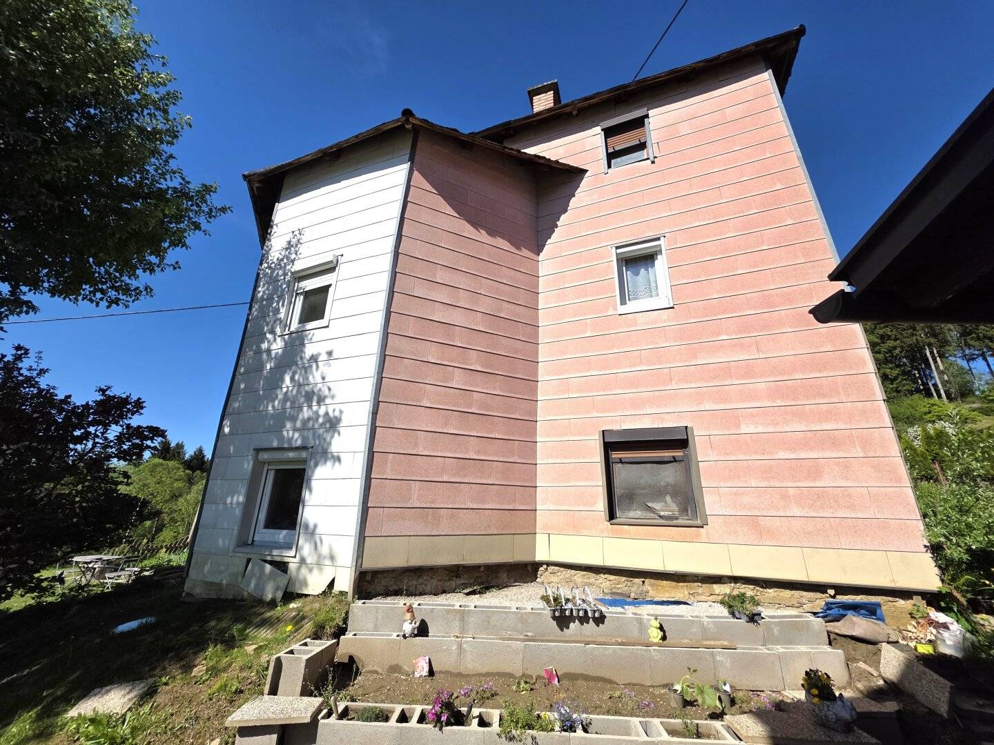 Handyman house for bargain hunters