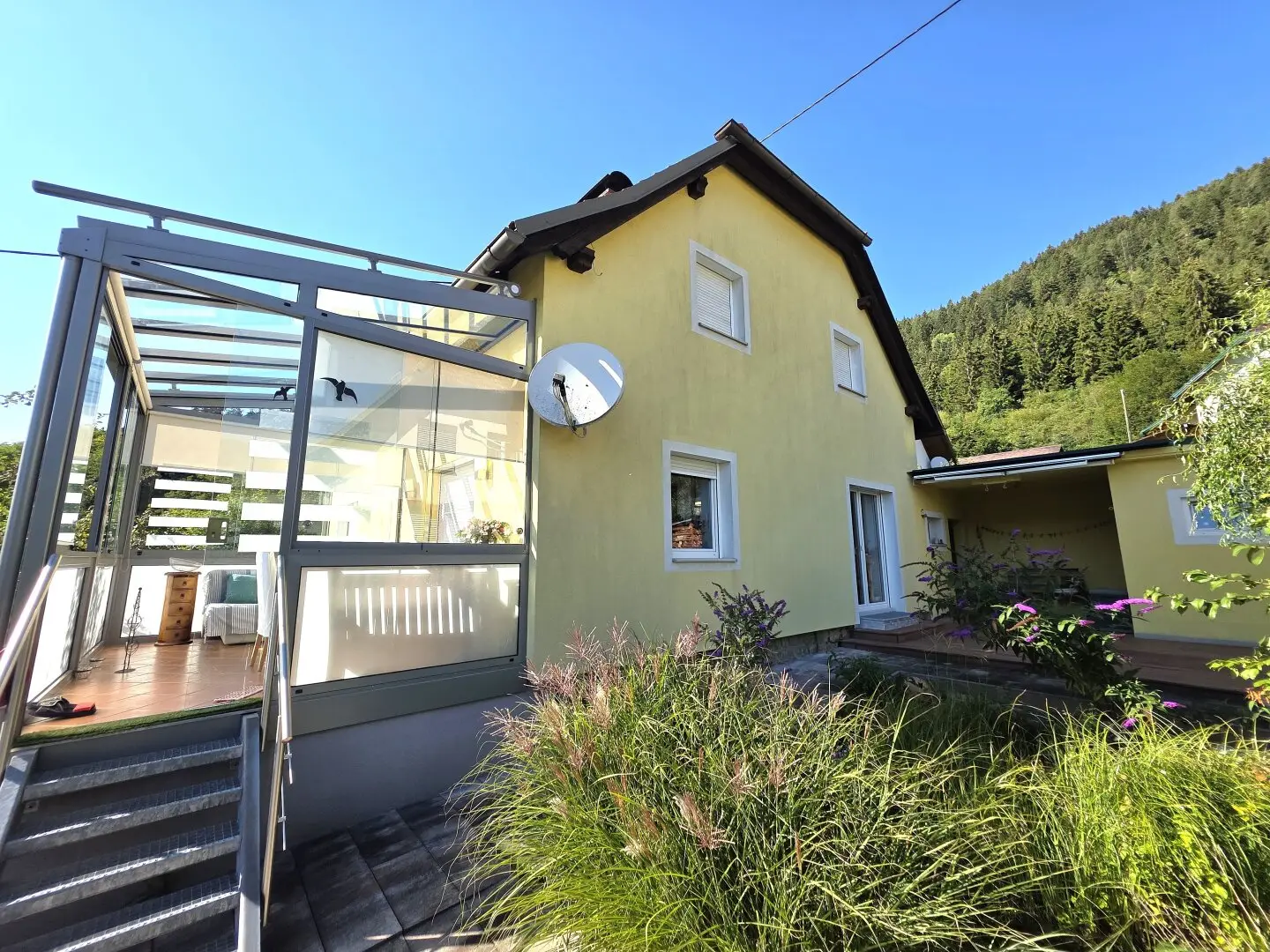 FRIESACH - GEPFLEGTES WOHNHAUS MIT VIELEN ANNEHMLICHKEITEN