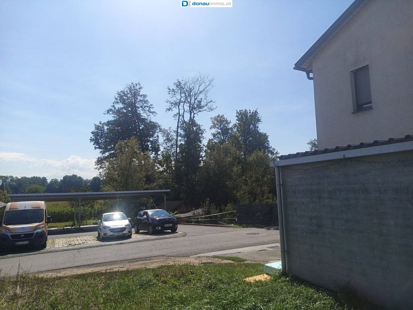 Exclusive, rented, comprehensively renovated apartment with purchase price reduction when taking over state funding in Leibnitz