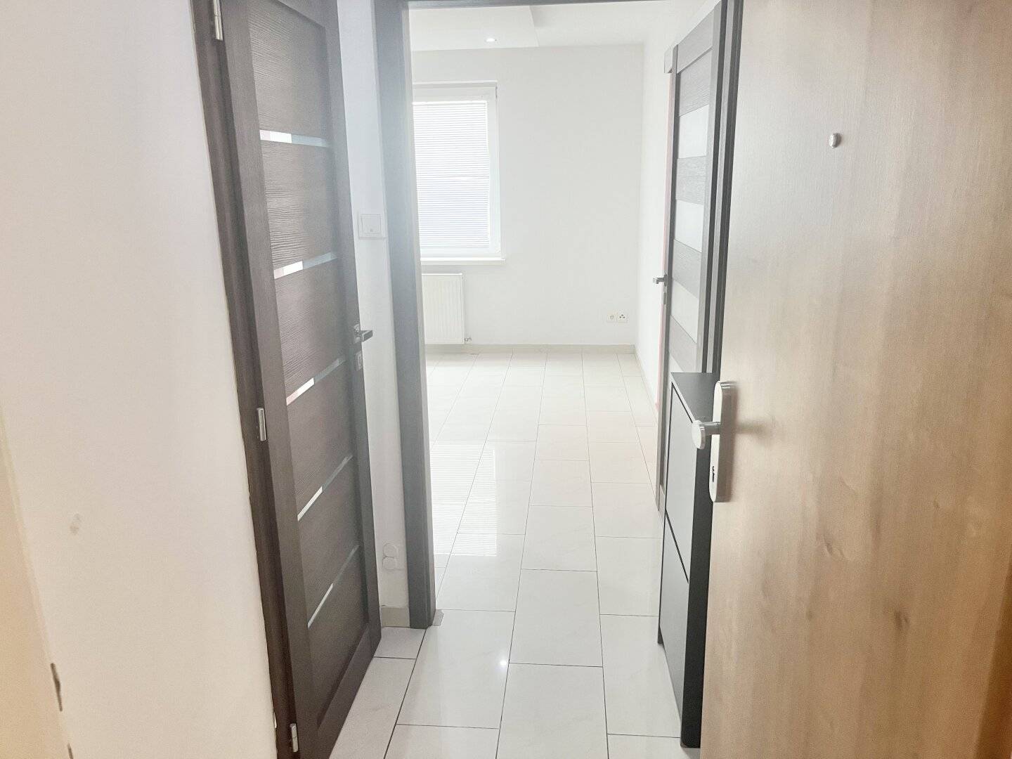 KOMPAKT &amp; GUT AUFGETEILT - Helle 2-Zimmer Wohnung mit Lift und Balkon