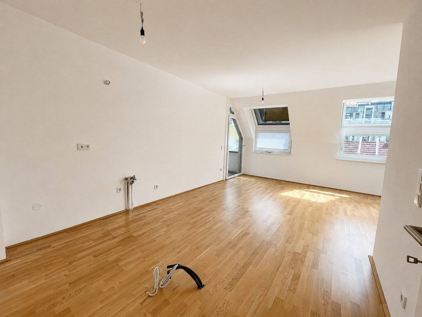Perfectly laid out 4-room apartment near AKH
