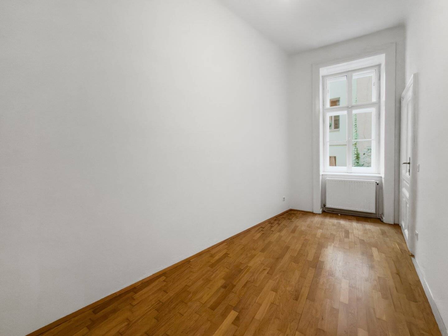 OLD BUILDING. QUIET. ALSERGRUND. - Well maintained 2-room apartment between urban Vienna and a quiet courtyard.
