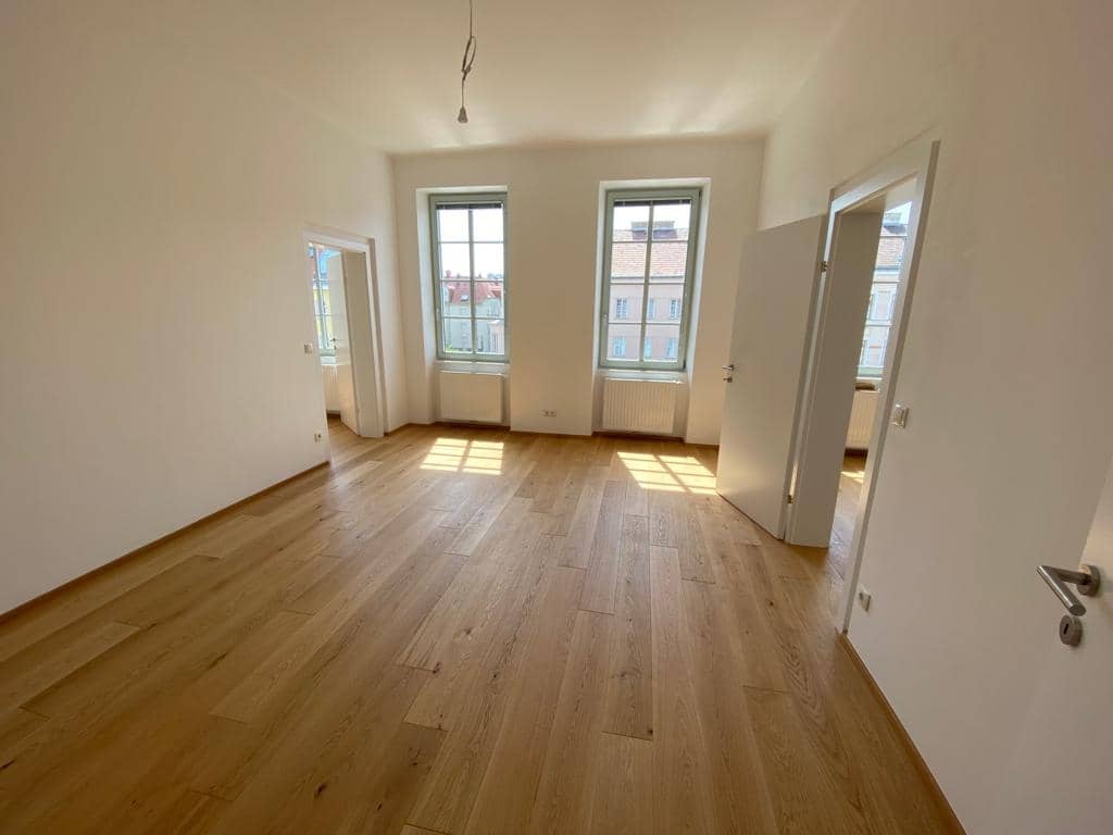 Investment Wohnung in period building with lift
