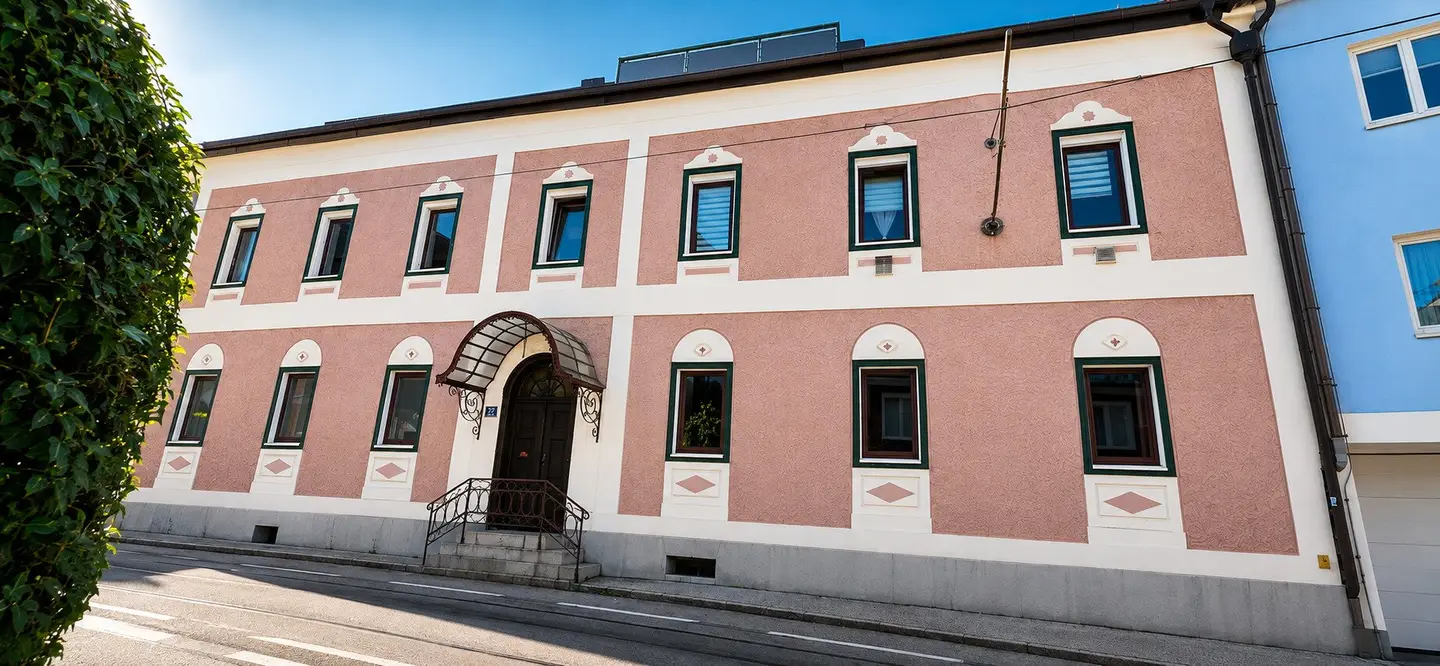 Altbau-Wohnung trifft See- & Zentrumsnähe in Gmunden !!