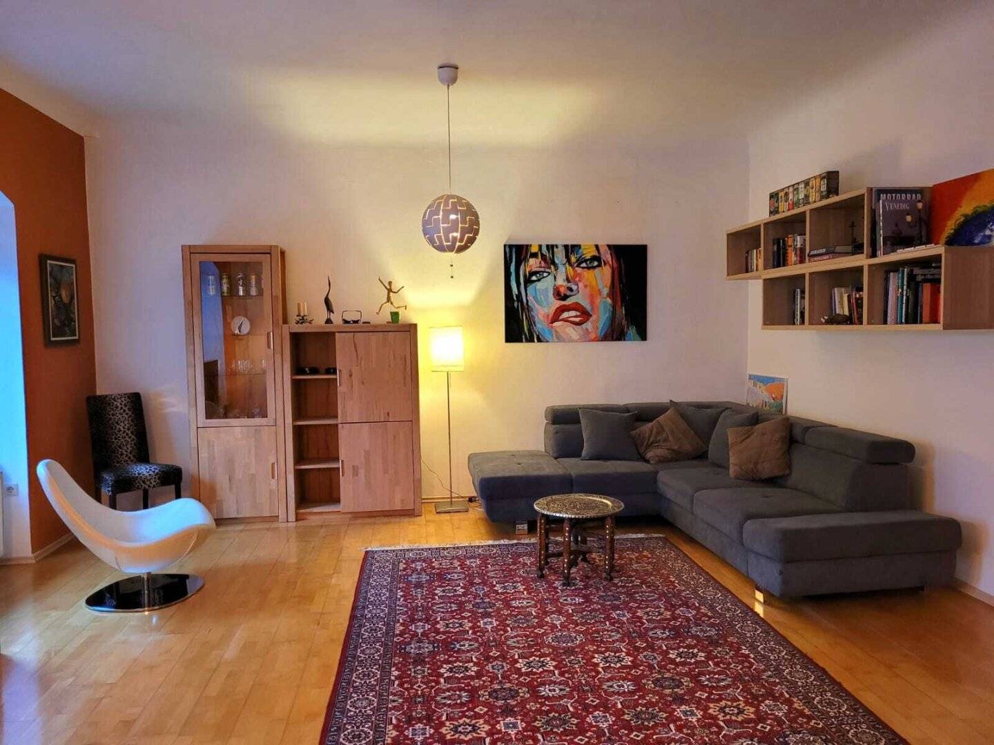 Altbau-Wohnung trifft See- &amp; Zentrumsnähe in Gmunden !!