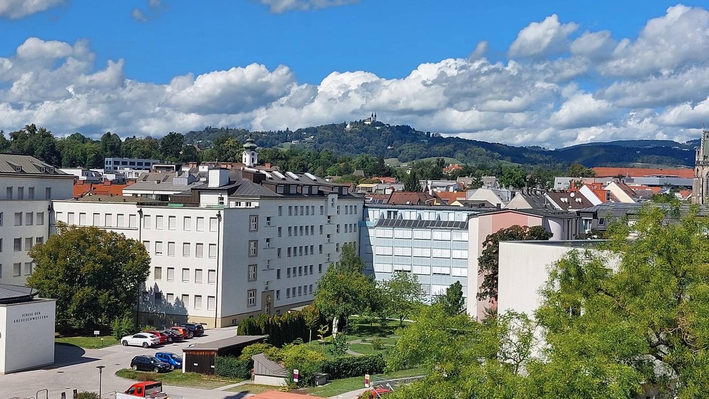Helle Wohnung mit Balkon und Pöstlingbergblick