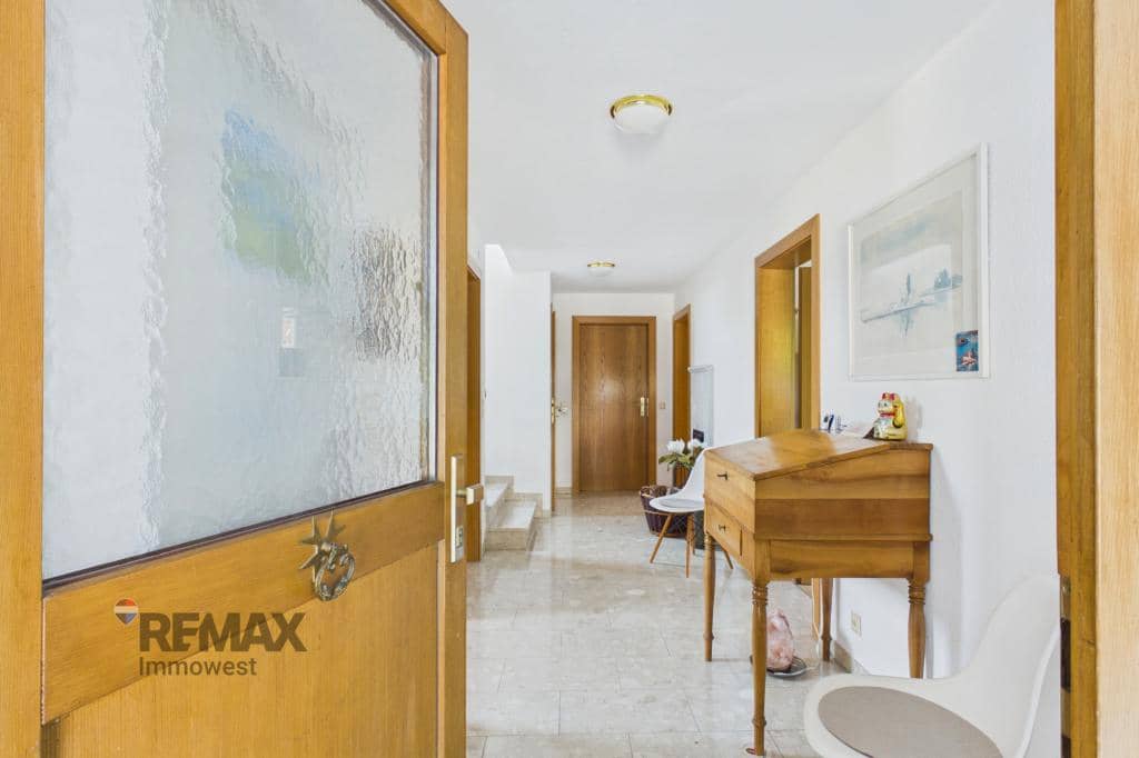 Sunny family apartment with large garden