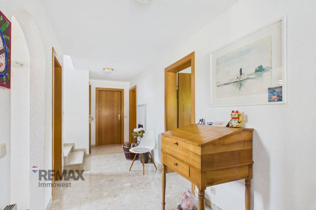 Sunny family apartment with large garden