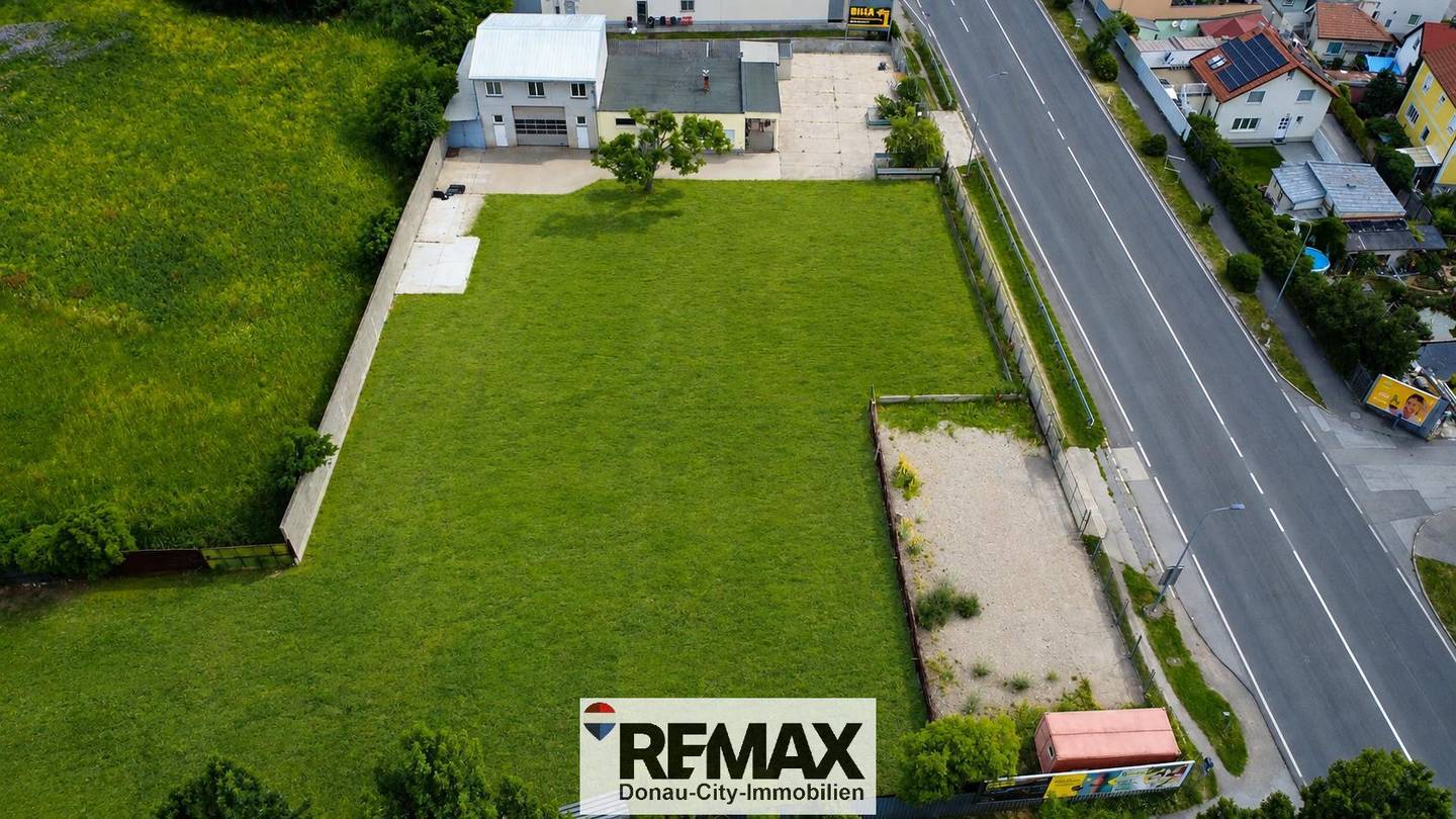 High visibility location with drive in Anlegerwohnung