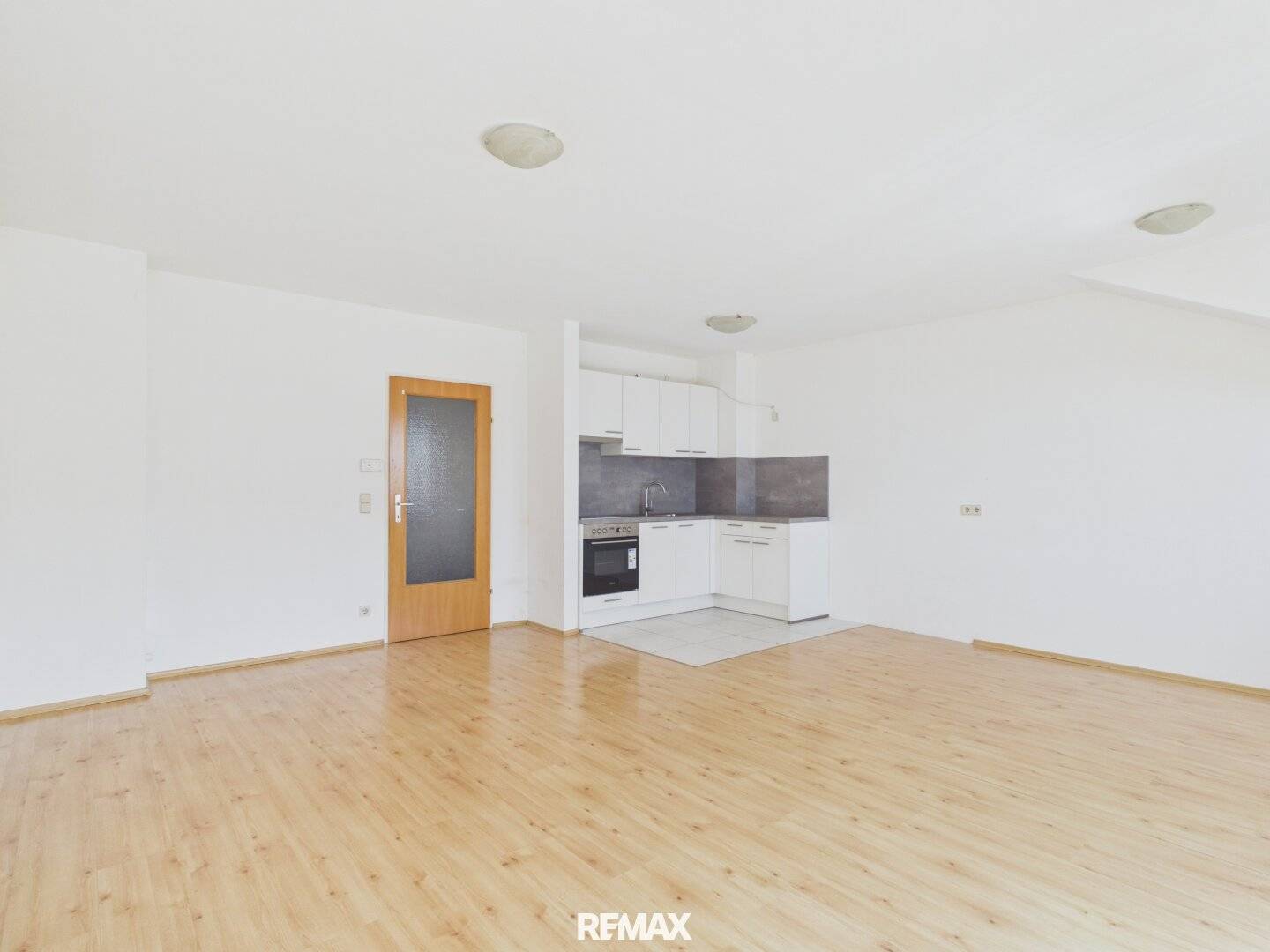 Frauenkirchen: Well maintained apartment with solid fittings