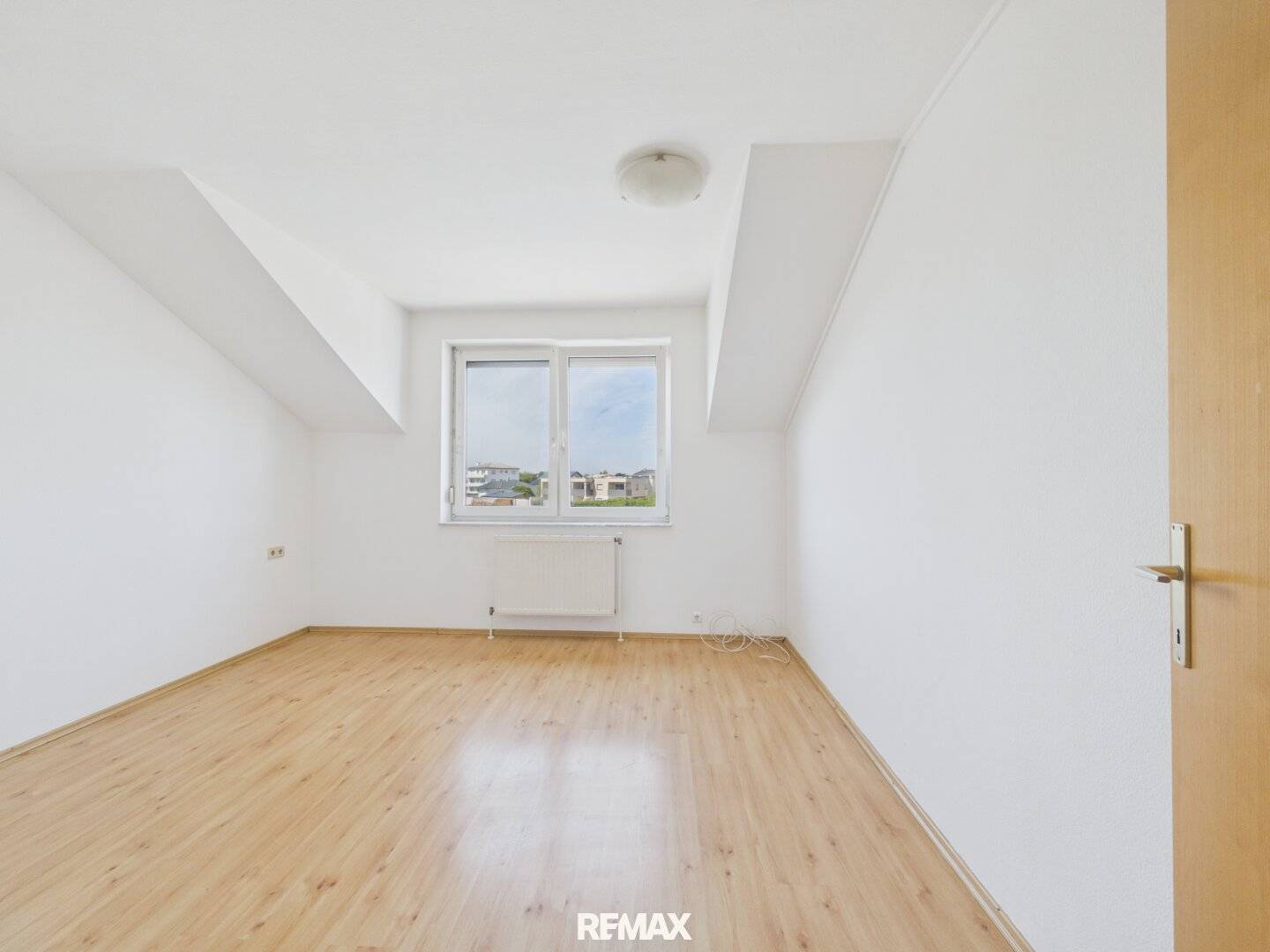 Frauenkirchen: Well maintained apartment with solid fittings