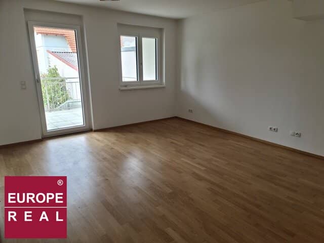 TOP OFFER representative east, south and west-facing MAISONETTE attic APARTMENT, 112 m² - quiet, bright