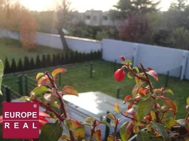 TOP OFFER representative east, south and west-facing MAISONETTE attic APARTMENT, 112 m² - quiet, bright