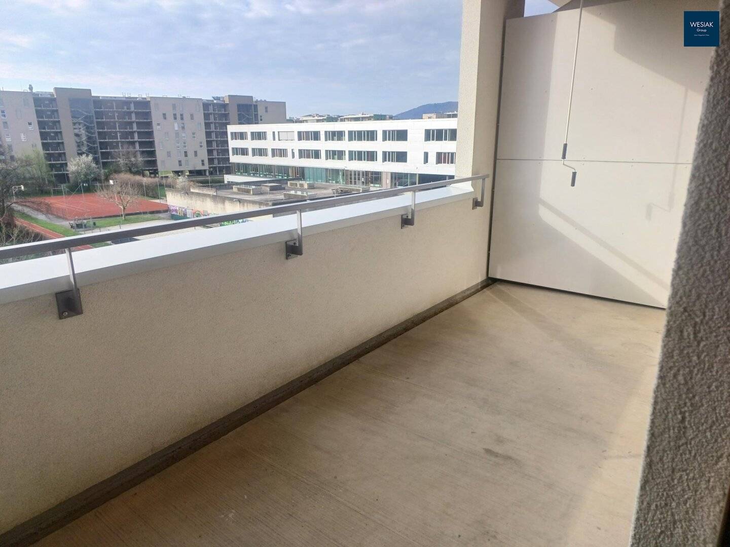 West Side Living Top 52 - First-class new build apartment with balcony in prime location