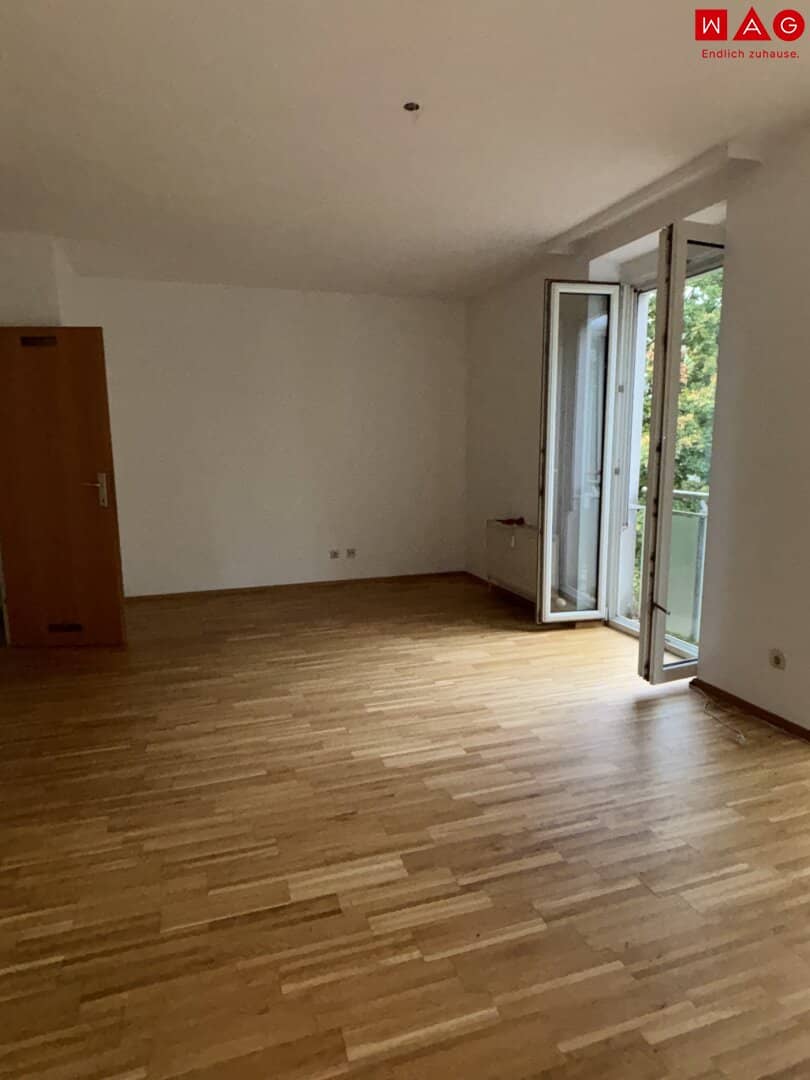 Available immediately – 2-room apartment in Haid near Ansfelden with underground parking space