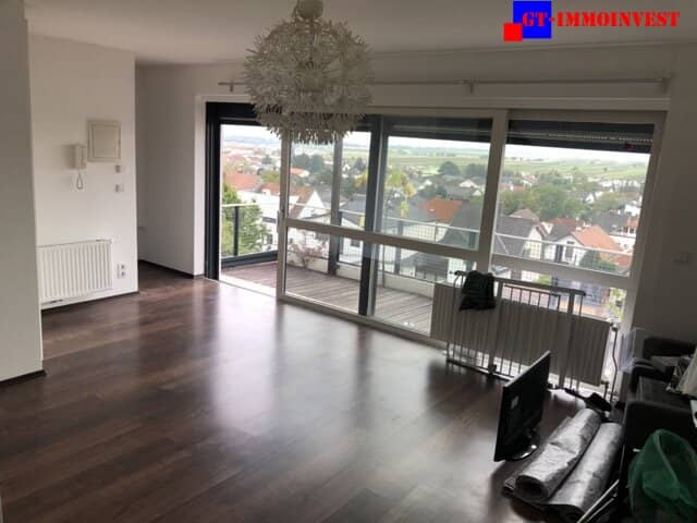 Eisenstadt - Close to the center! Beautiful 52m² maisonette apartment in absolute quiet location with large south terrace with magnificent distant view