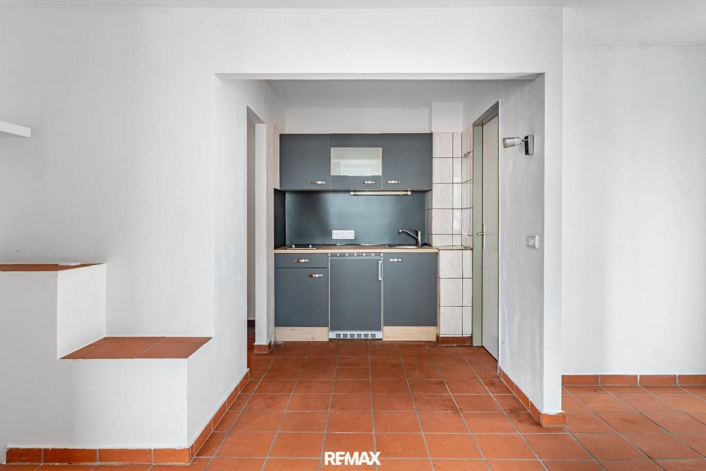 Apartment package - 3 studio apartments with 2 garages in Ansfelden
