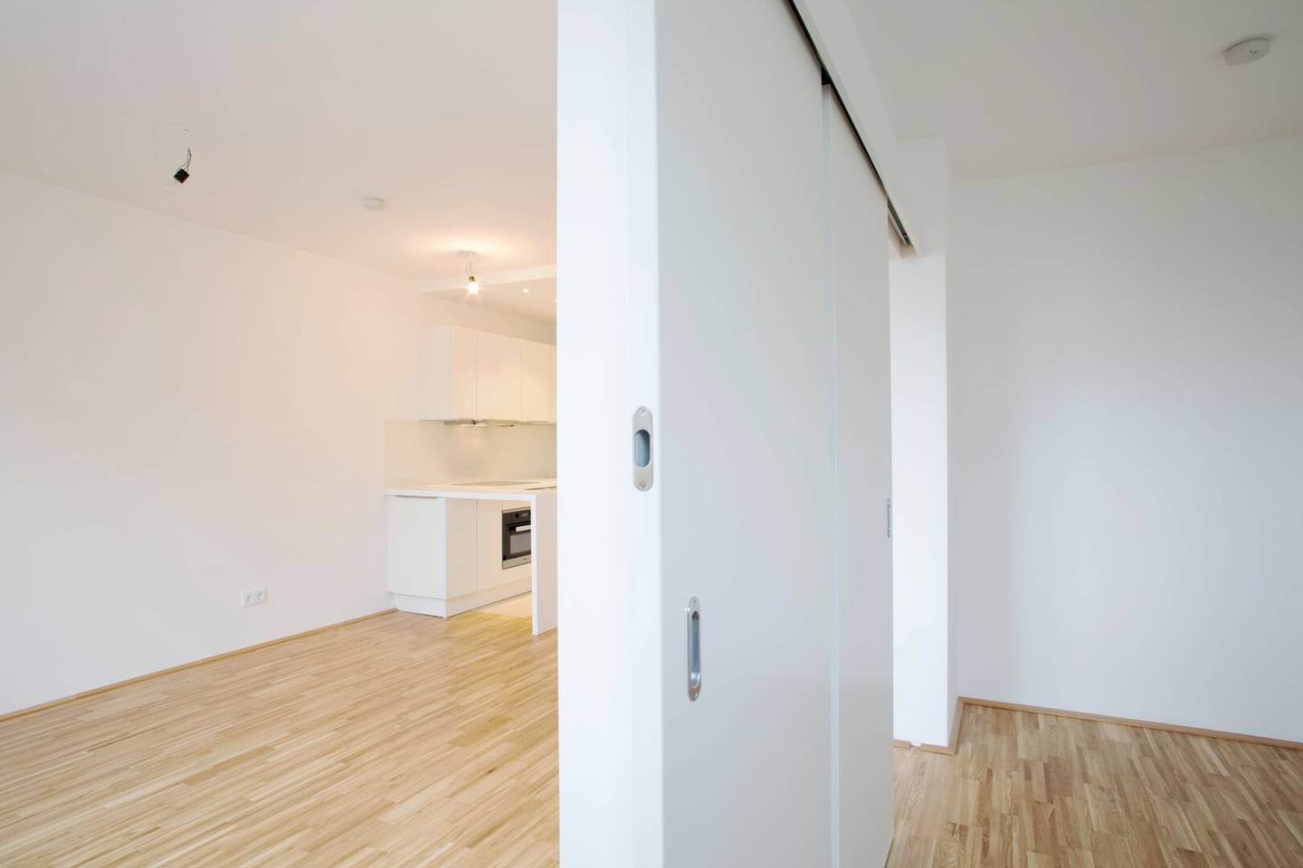 AB MITTE DEZEMBER! Charmante 2-Zimmer-Wohnung - Nähe Millennium City U6