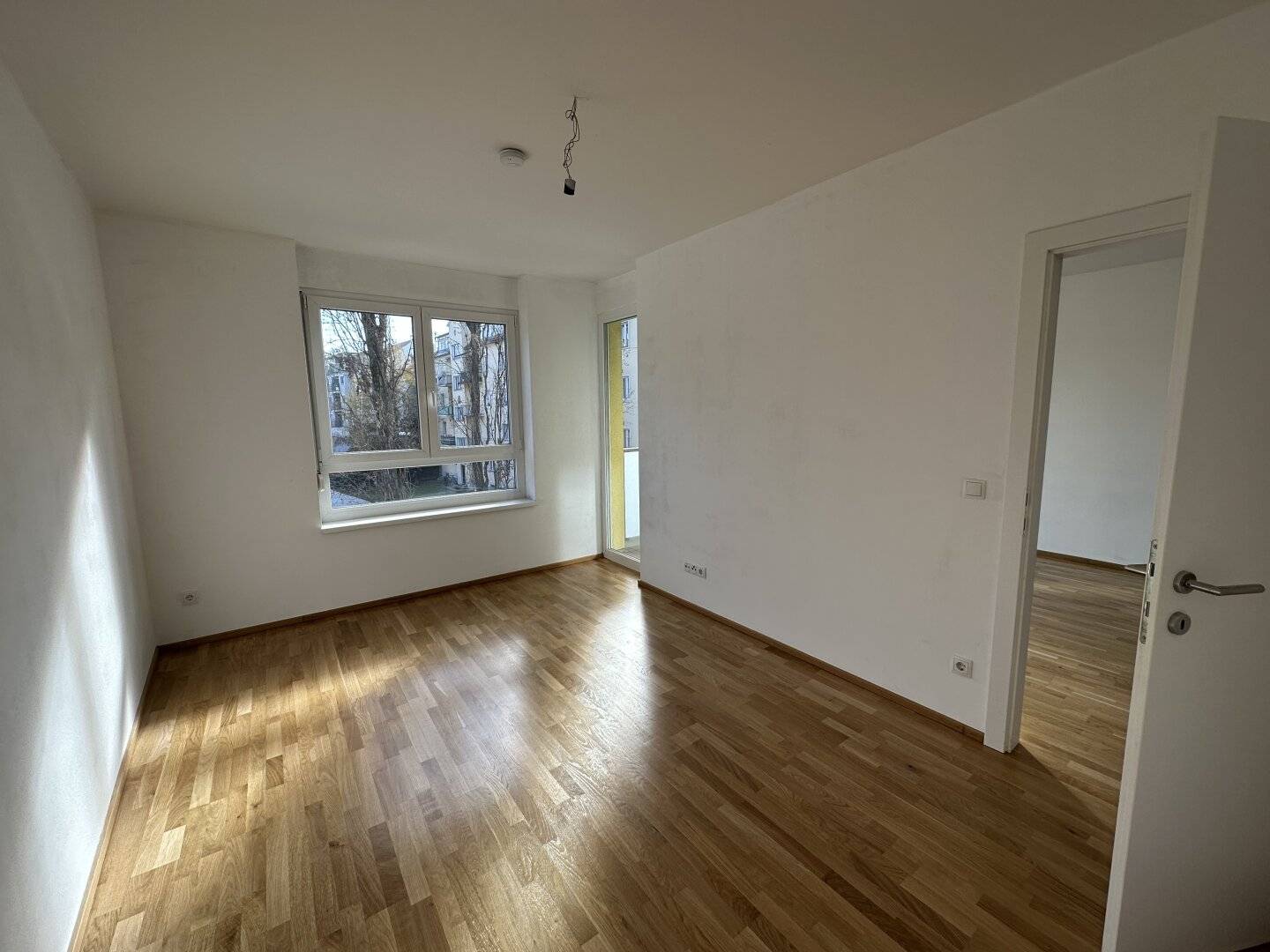 Bright 3-room apartment with south loggia in 8020 Graz