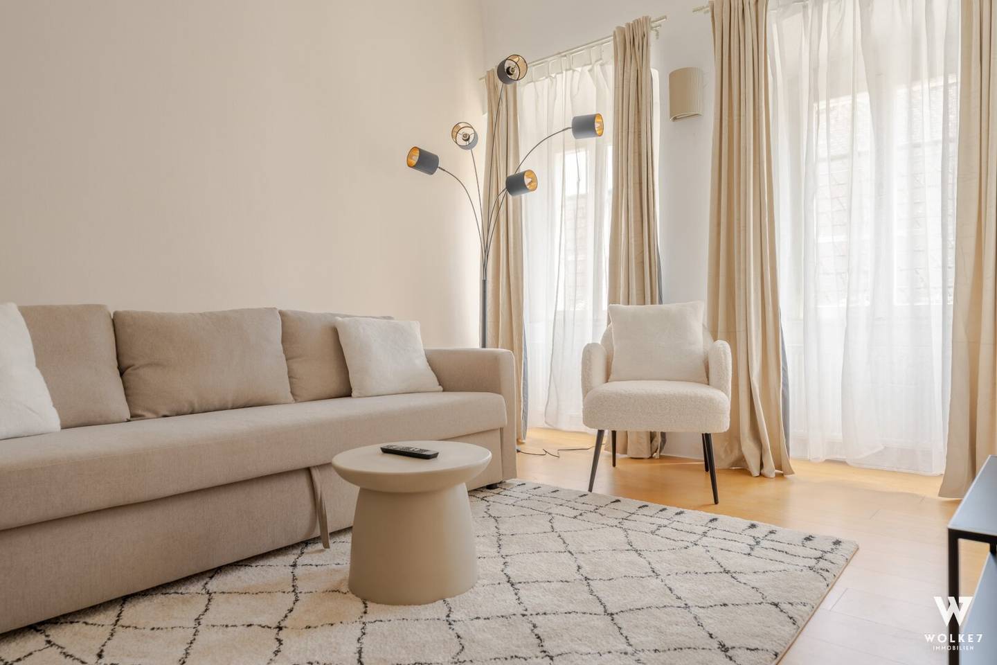 Bestlage in der Innenstadt - vermietete, möblierte 2 Zimmerwohnung in der Altstadt