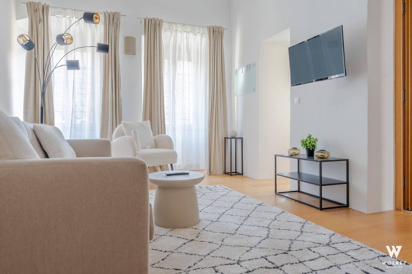 Bestlage in der Innenstadt - vermietete, möblierte 2 Zimmerwohnung in der Altstadt