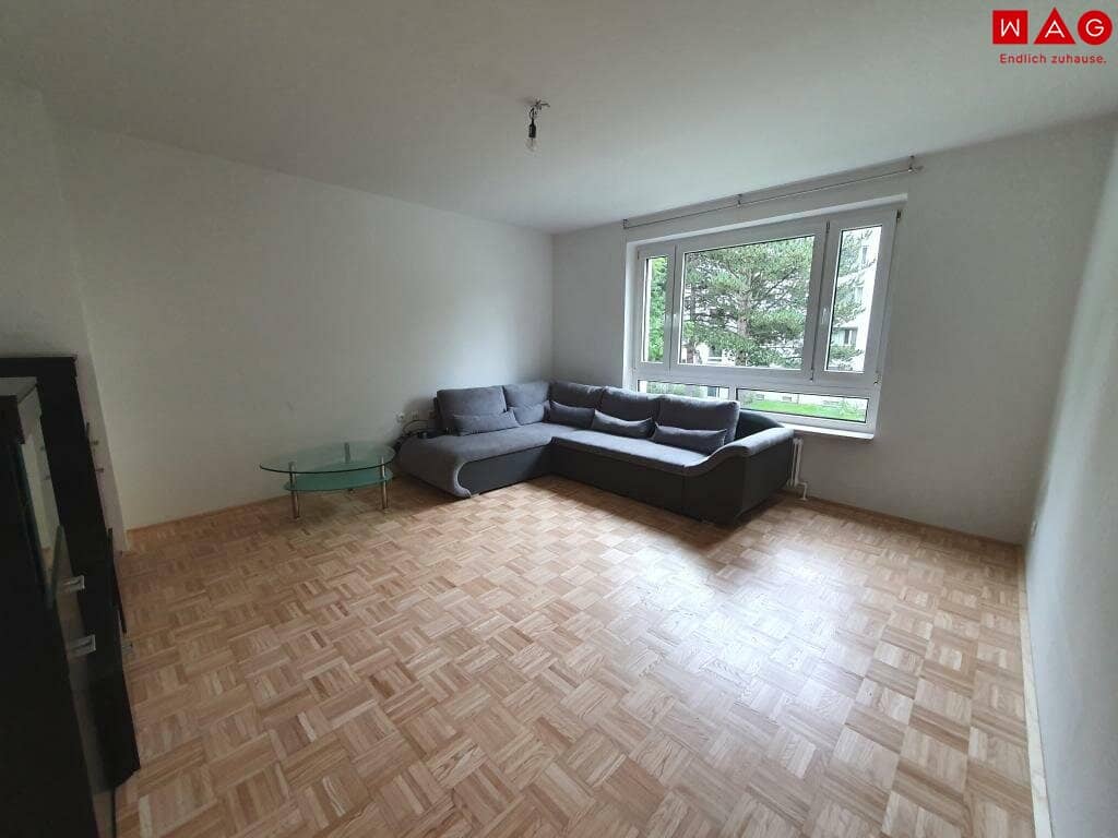 Living in Linz/Oed – 2-room apartment with elevator, available immediately