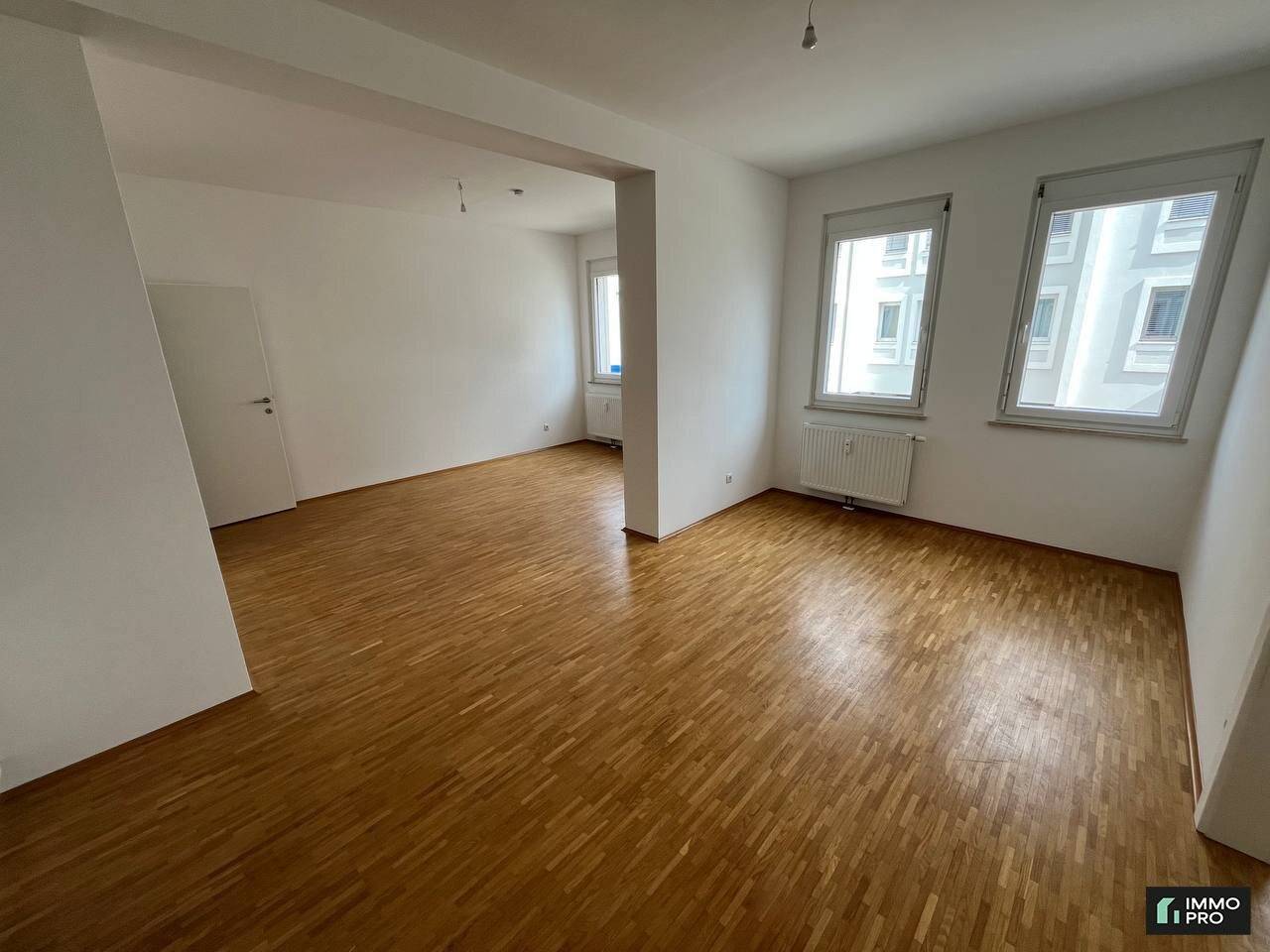 Bright 2-room apartment with modern fitted kitchen