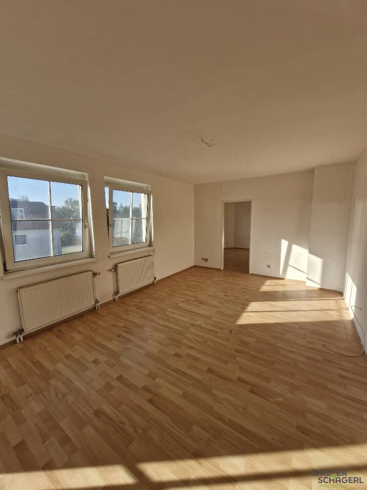 bright friendly 3 rooms with loggia