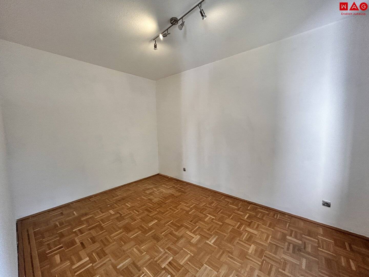 Spaziergänge an der Traun &amp; Shopping ums Eck – 2-Zimmer-Wohnung inkl. Loggia nähe IKEA &amp; Haid Center! Ab sofort verfügbar!
