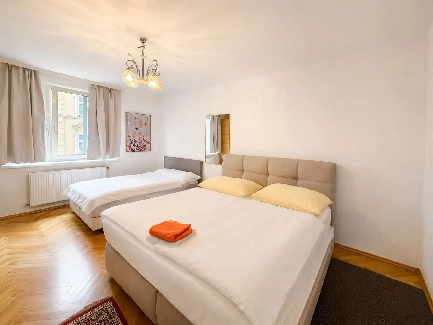 Klimatisierte Wohnung im 1. Bezirk nahe Schwedenplatz – U-Bahn! freier Mietzins!
