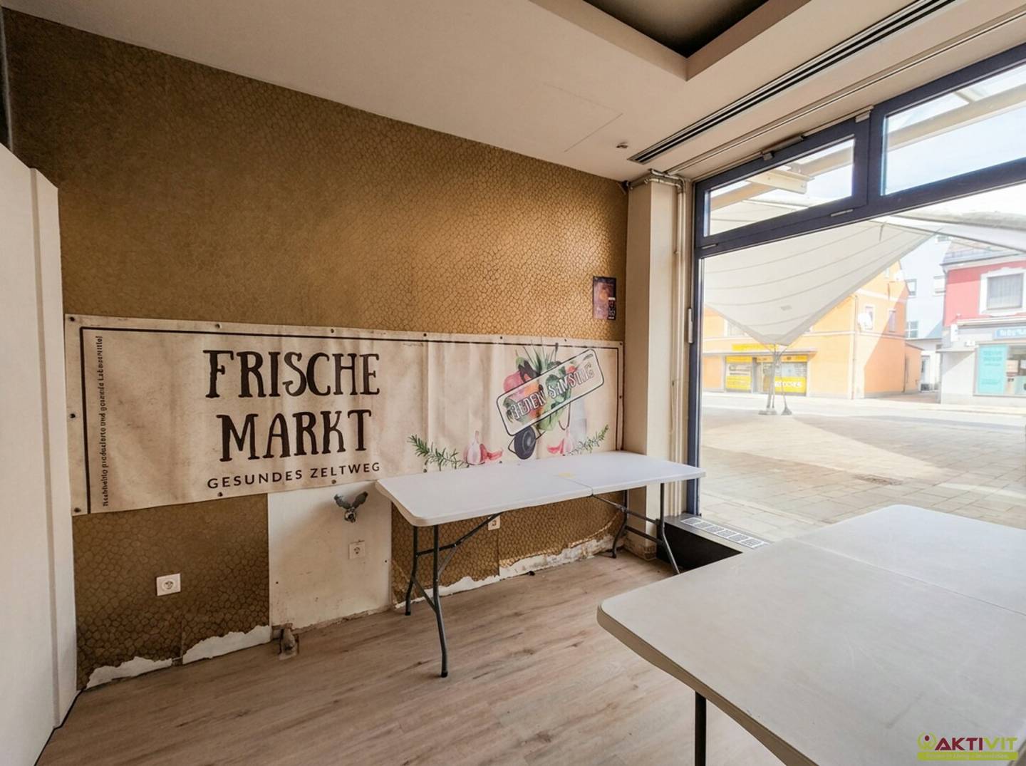 Vielseitige Gewerbefläche in Zeltweg mit großen Schaufenstern und Potential, sofort verfügbar.