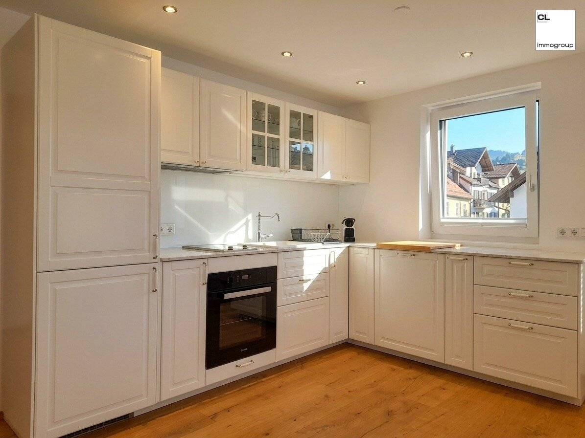 Exclusive, furnished 2-room apartment with breathtaking distant and mountain views