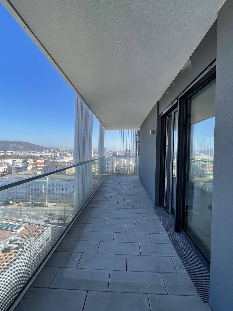 LUX-TOWER Perfect 2-room apartment in central city centre location