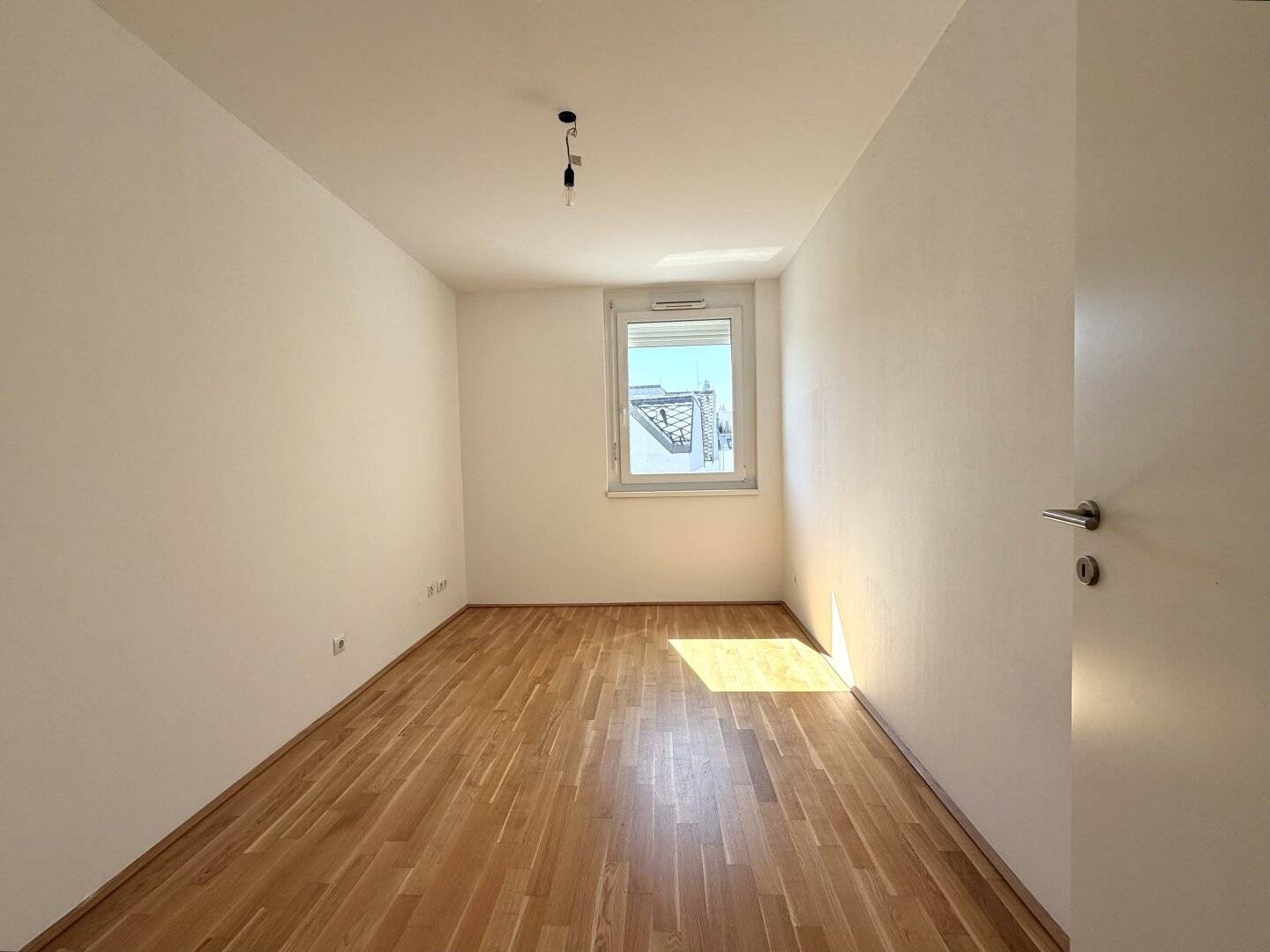 3-room balcony apartment with storage room in quiet location | Near U1 Kagraner Platz