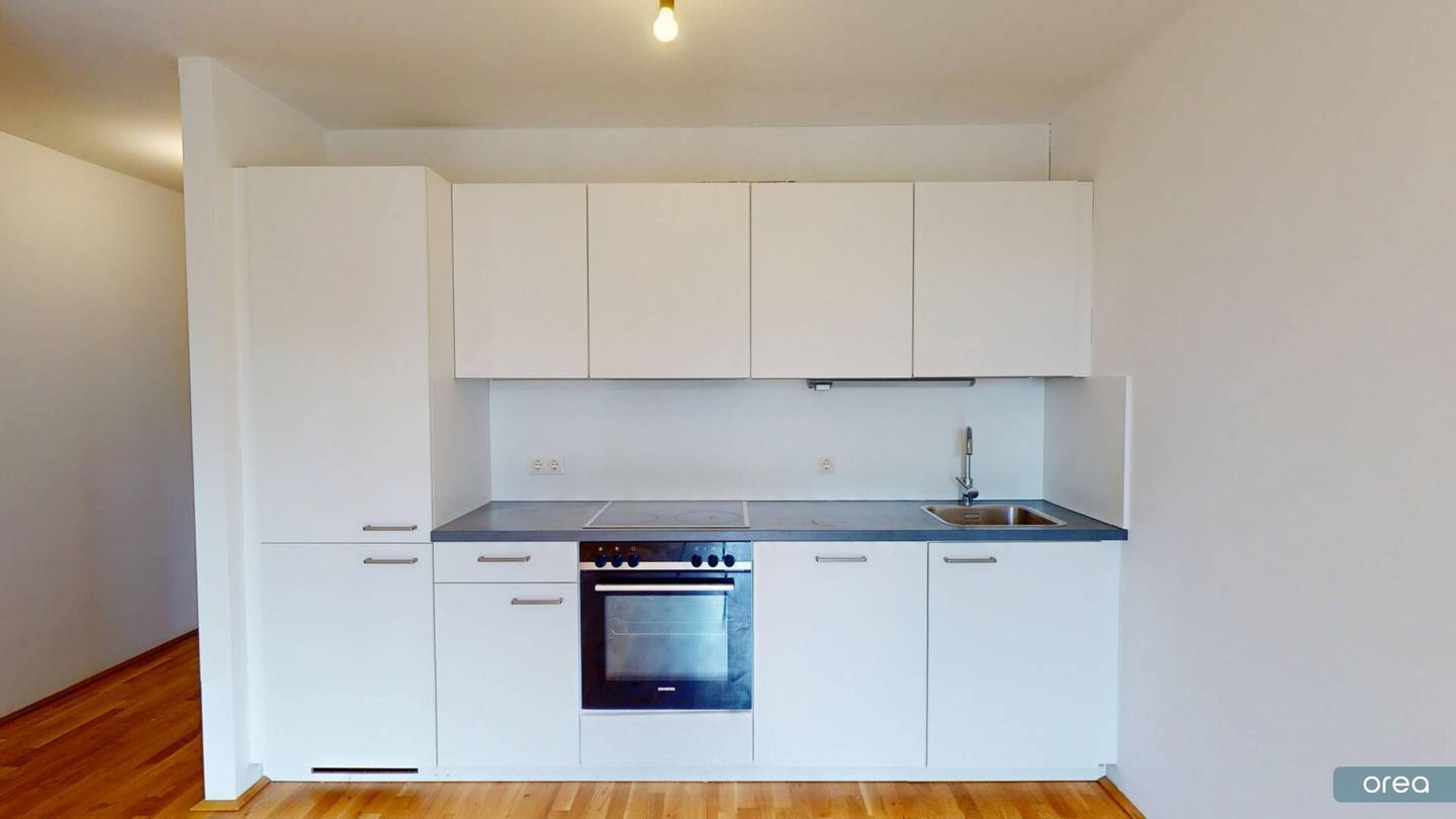 orea | 3-room apartment with balcony in popular green location of Donaustadt | Smart viewing · Rent online