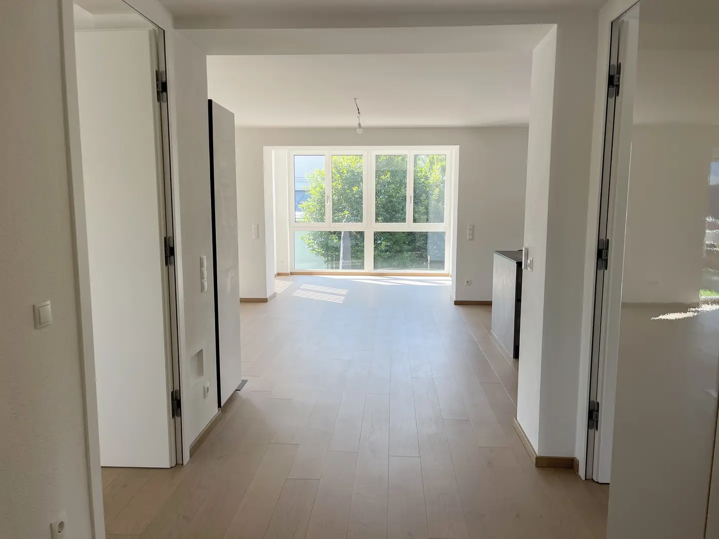 Apartment with private garden and mountain view in a quiet setting
