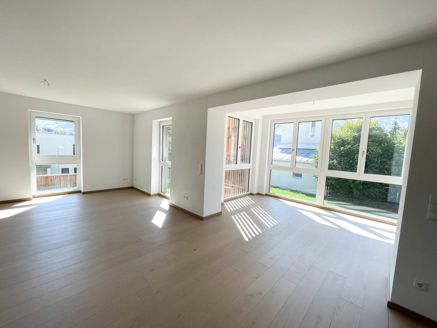 Wohnung mit Privatgarten und Bergblick in ruhiger Lage