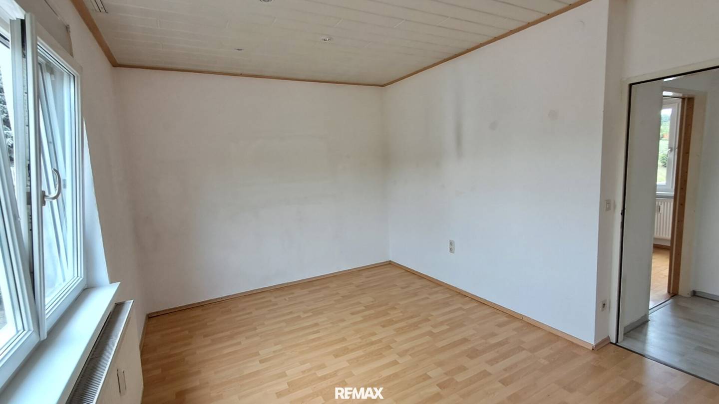 3-room rental apartment with balcony and parking space in Altlengbach