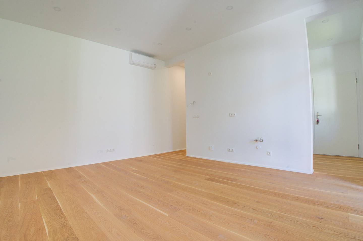 First occupancy - Renovated period apartment with garden in Vienna Floridsdorf