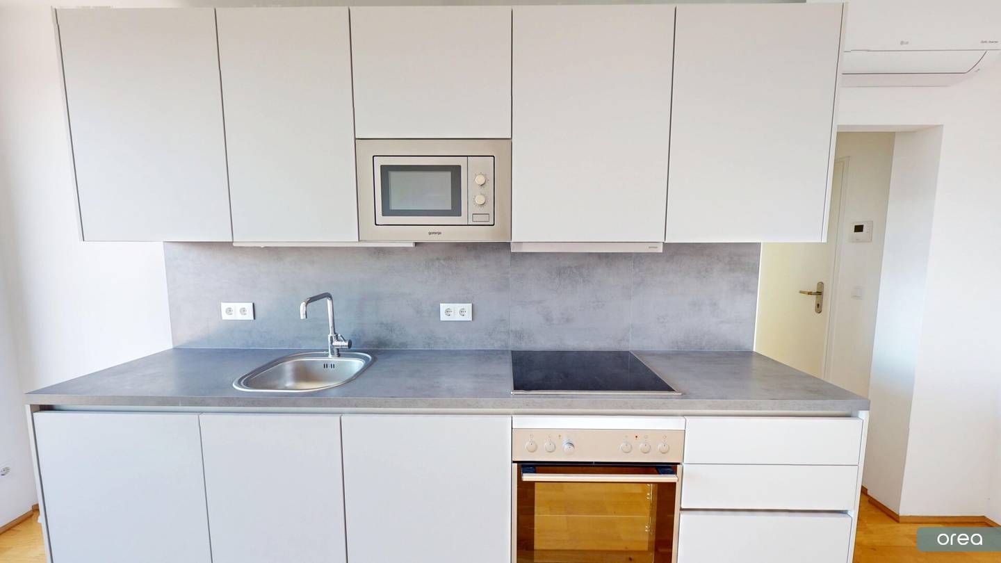 orea | Modern 2-room attic apartment with good public transport connections | Smart viewing · Rent online