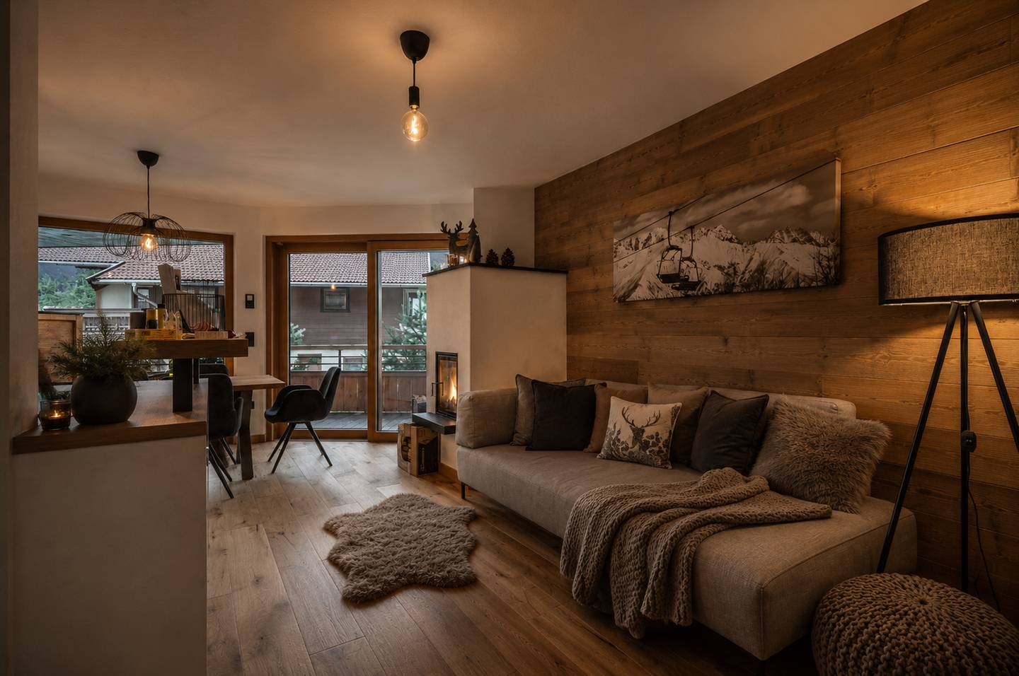 High quality apartment with sunny balcony and fireplace