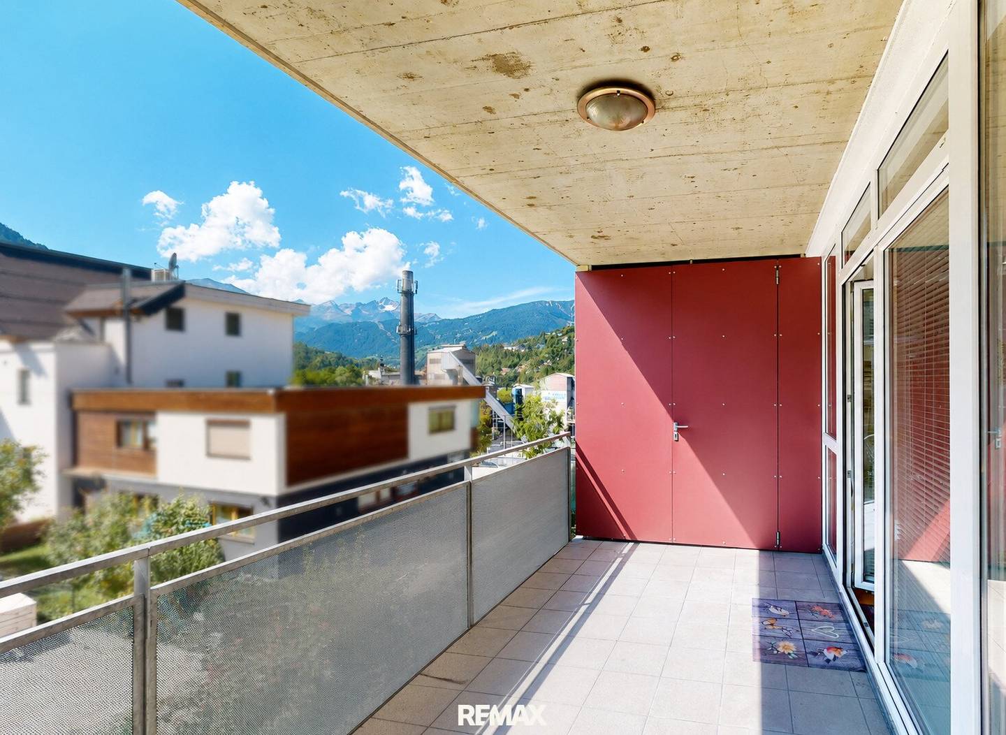 Modern 3-room apartment with terrace and garage in Landeck