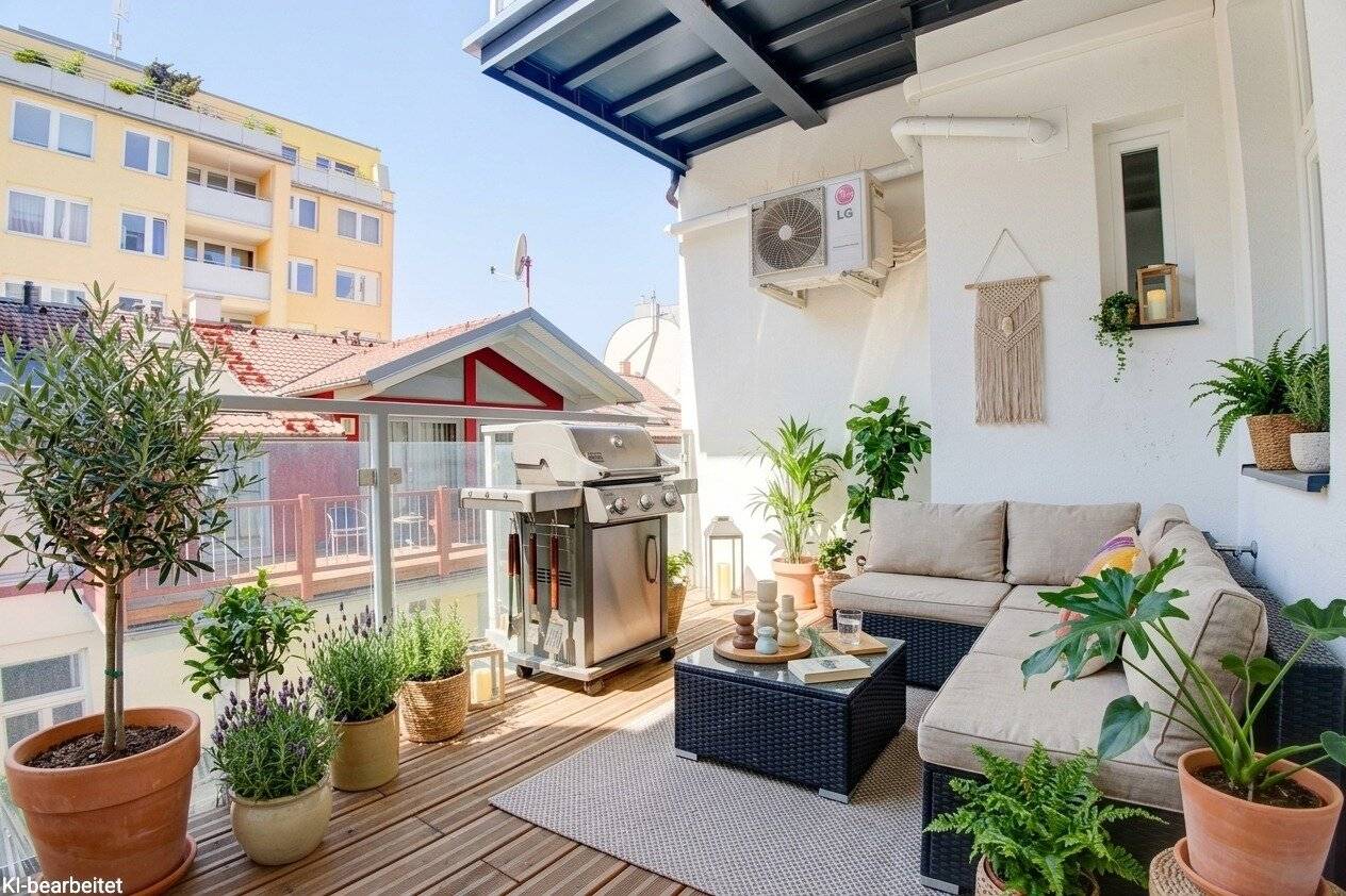 First occupancy - Clever layout and large outdoor area - With air conditioning in every room