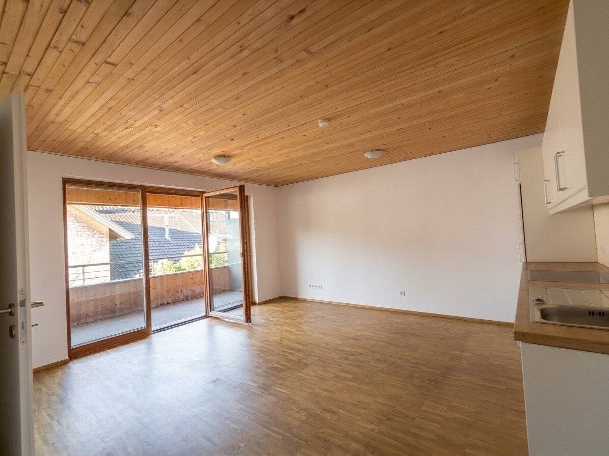 Living in old age: Barrier-free 2-room apartment with loggia in Feldkirch for rent!
